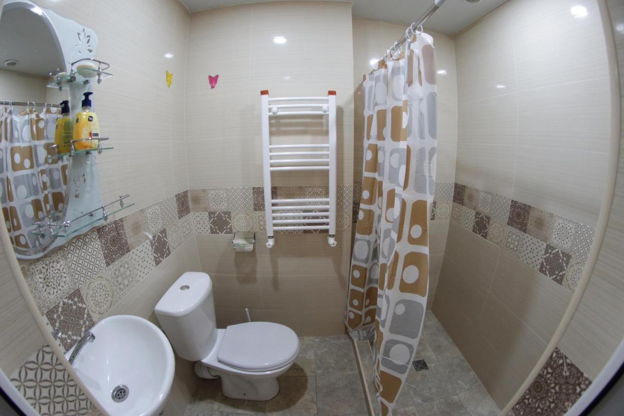 Vanand Guest House Gyumri Bagian luar foto
