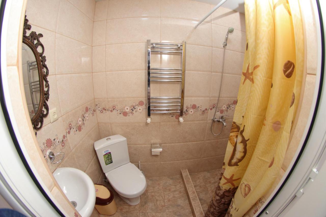 Vanand Guest House Gyumri Bagian luar foto